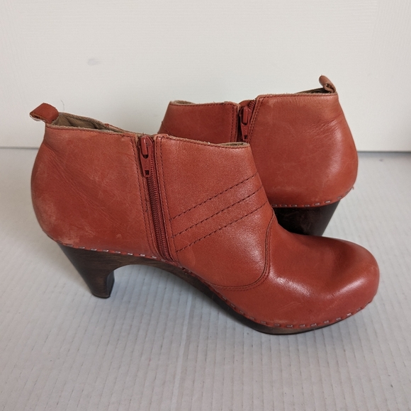 Schuler & Sons Philadelphia Anthropologie Orange Leather Clog Ankle Booties 8 B - Picture 4 of 10